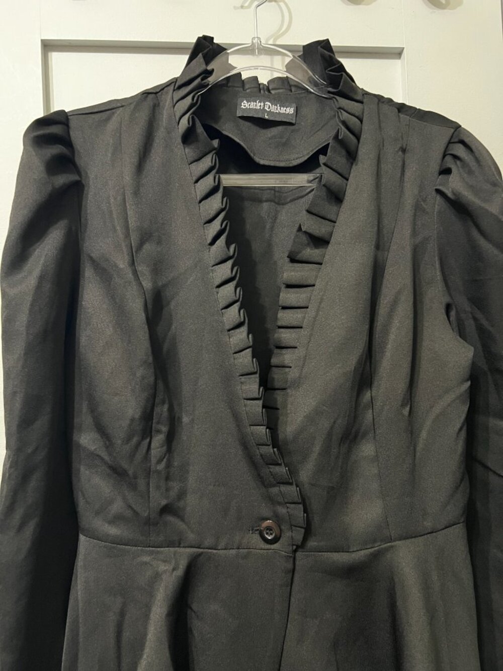 Scarlet Darkness Frock Coat - Picture 3 of 7